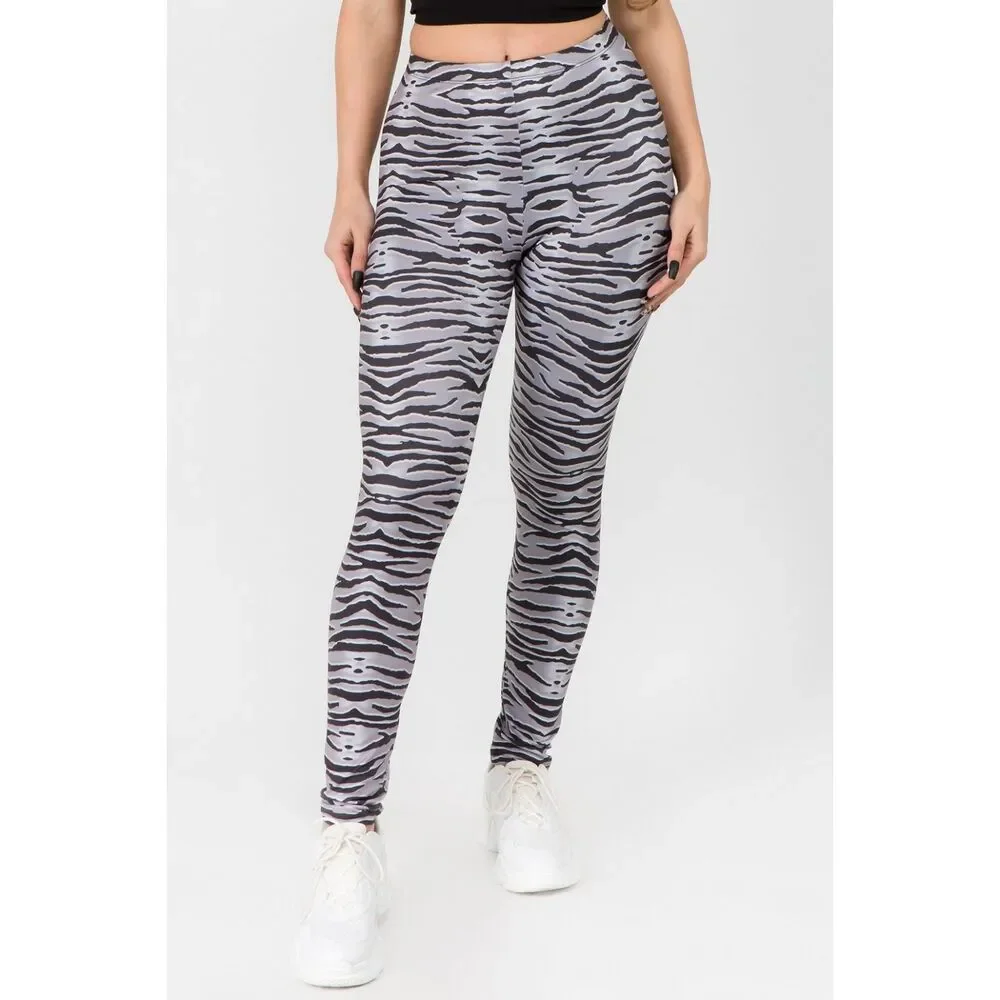 Black/Silver Tiger Print Peach Skin Leggings Women’s One Size High Rise, Stretch - Picture 4 of 4